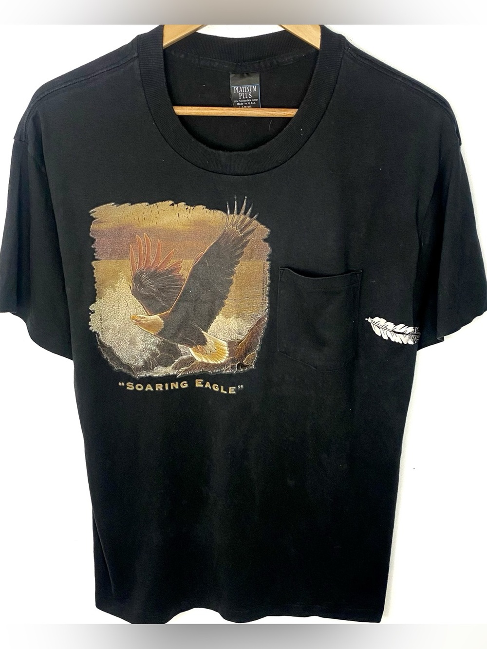 Vintage 90’s Souring Eagle Black Single Stitch Pocket Tee T Shirt Made In USA L